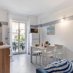  Appartamento La Casa Di Tobia Flat Near The Sea